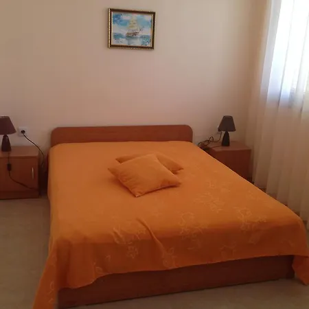 Serbezovi Apartment Pomorie
